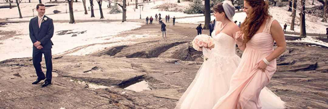 A wedding in Central Park for a natural and intimate setting.